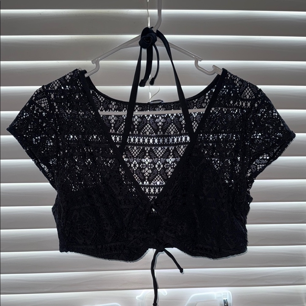 Black Lace Cropped Top